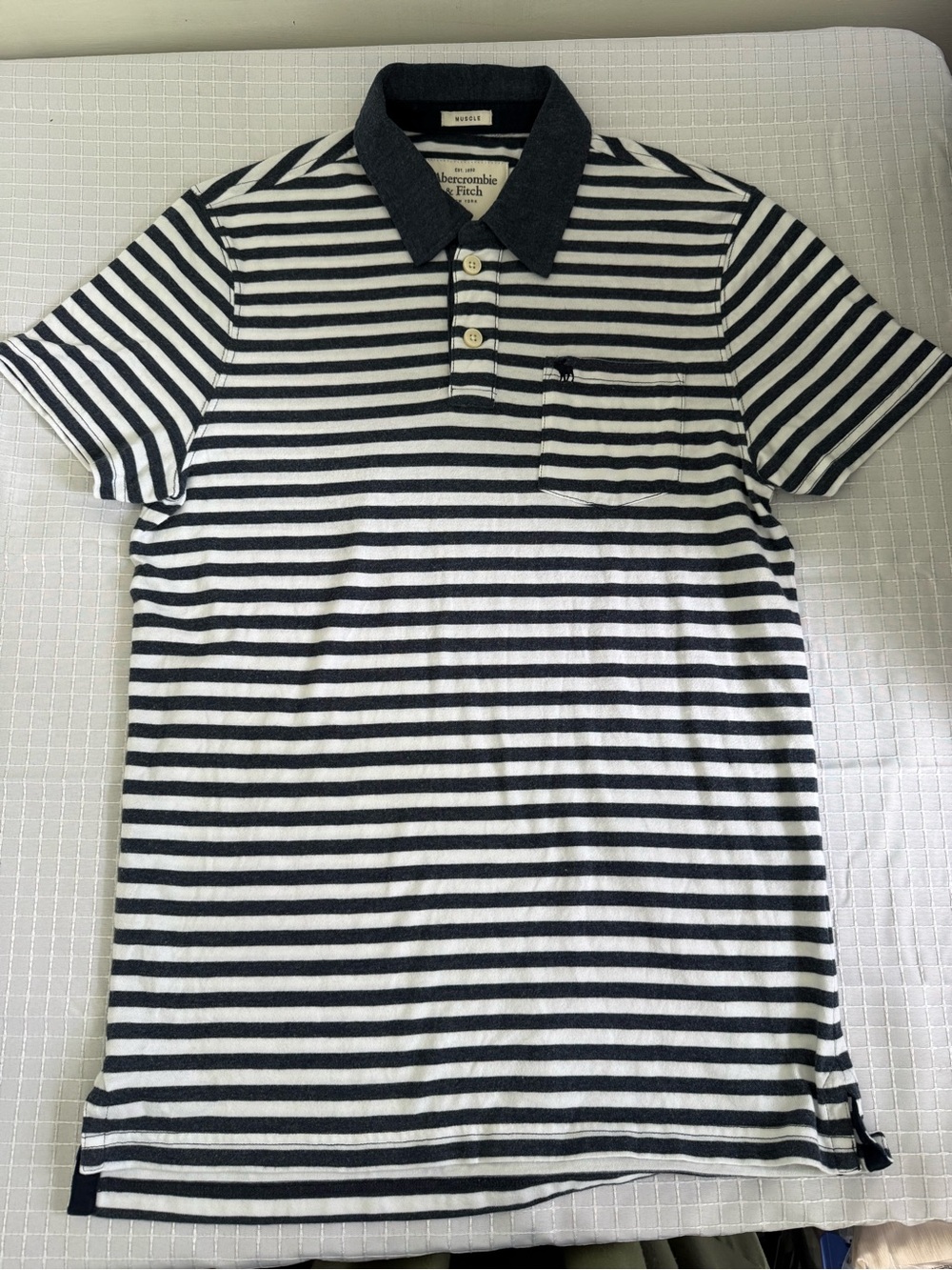 Y2K Abercrombie & Fitch Muscle Fit Navy White Stripe Polo Casual Golf Shirt